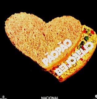 Смотреть Хлеб хлеб, поцелуй поцелуй (1983) онлайн в Хдрезка качестве 720p